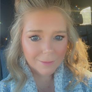 Meet your Posher, Leslie